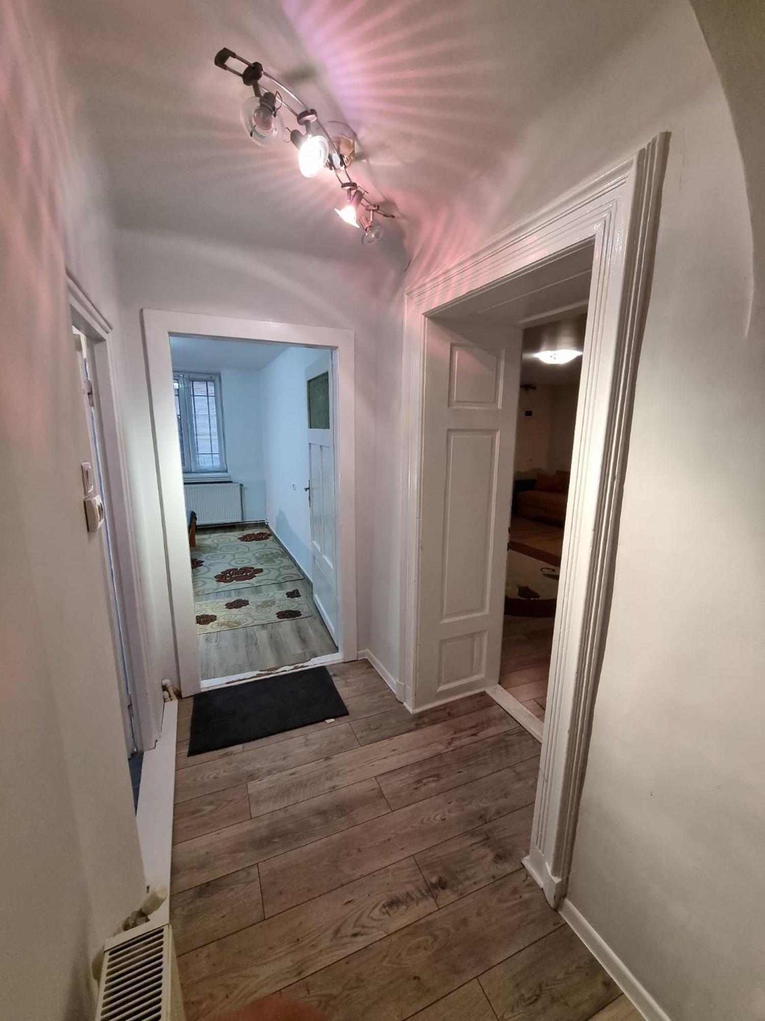 R Castle - 2 Room Apartment Braşov Esterno foto